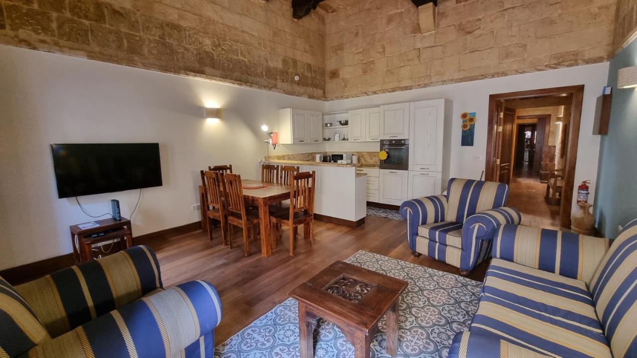 Vallettacharme - 2 Bedrooms Flat In The Heart Of The City Esterno foto