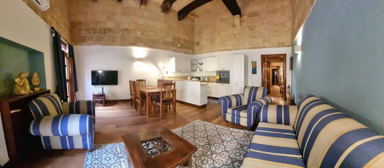 Vallettacharme - 2 Bedrooms Flat In The Heart Of The City Esterno foto