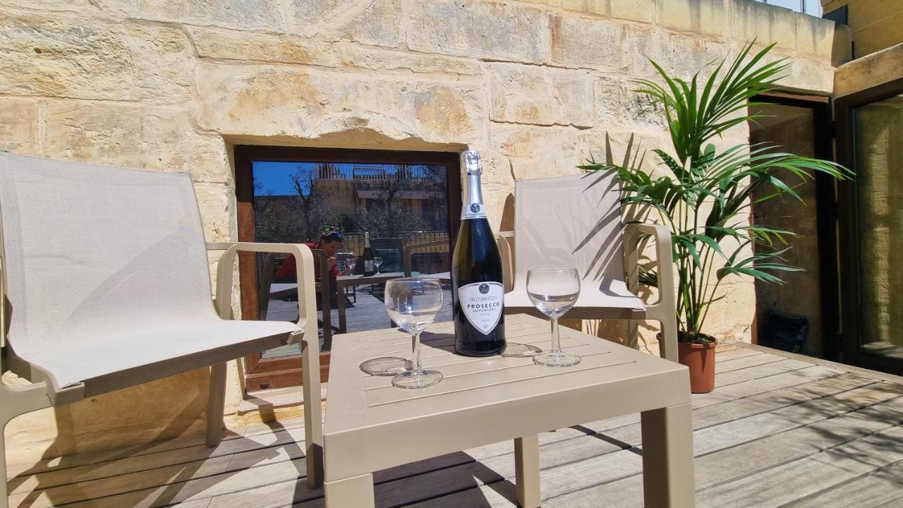 Vallettacharme - 2 Bedrooms Flat In The Heart Of The City Esterno foto